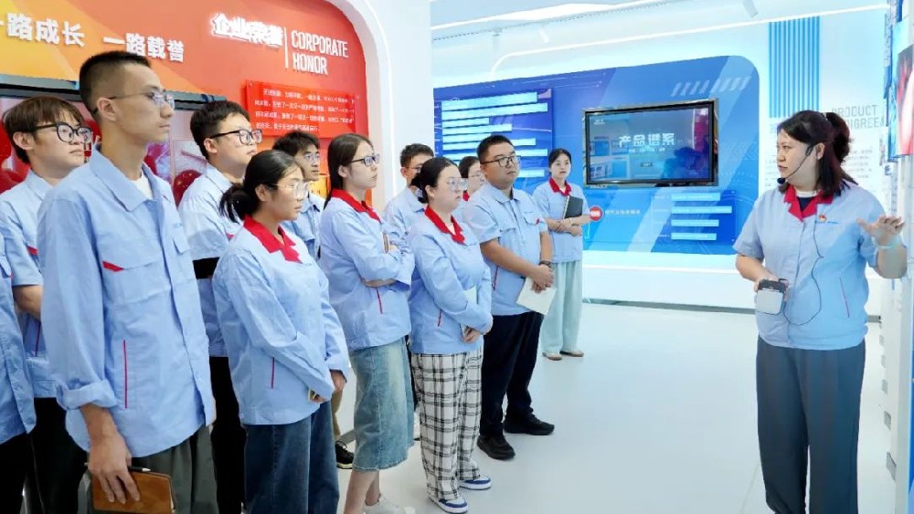 “新”光熠熠，敢超起航 -- 天光半導體公司開展2024年新入職員工培訓